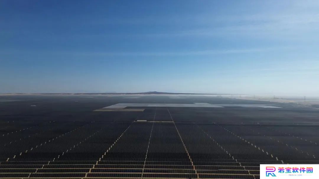 中国能建总承包：中东最大光伏项目实现 2.6GW 全容量商业运行